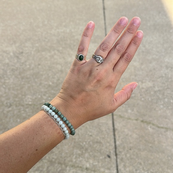 Jade jadeite Grade A Virgin Jade Burmese 6 mm Stretchy Bracelet - Picture 5 of 5